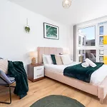 Birmingham City Centre Apartment - 2 Bedroom - Secure Parking - Top Rated 302H